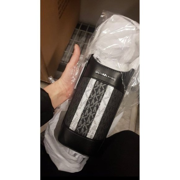 Michael Kors Wine Bottle Holder With Stripe Black Multi - Picture 1 of 8